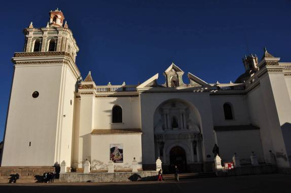 A enorme Basílica de Copacabana, na Bolívia